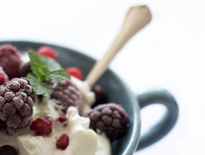 Greek yogurt with mix berries